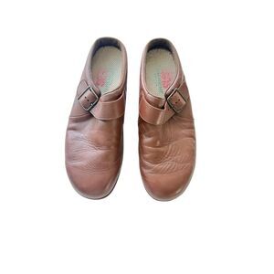 SAS Womens Brown Leather Buckle Tripad Comfort Slip On Clogs Mules Size 9.5M